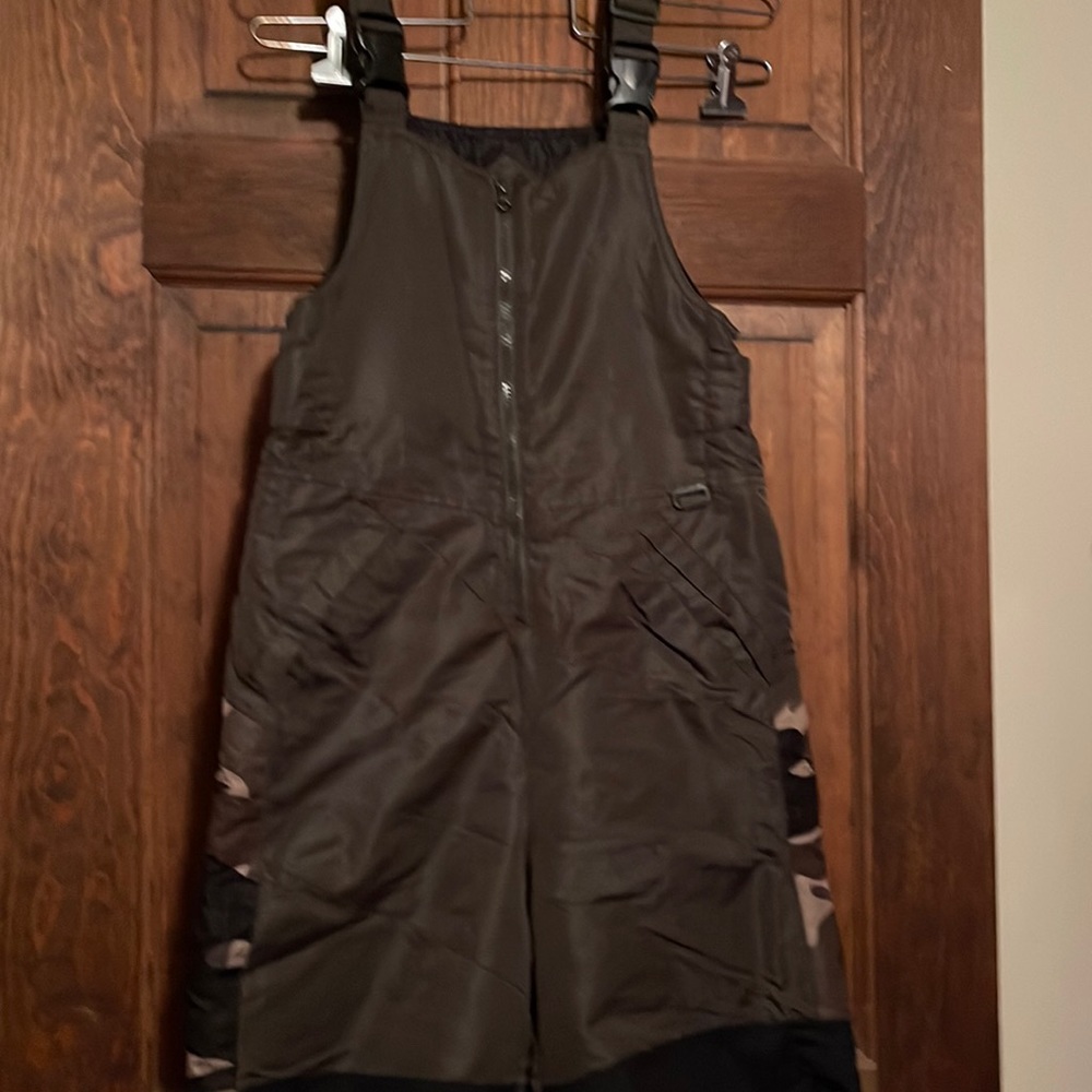 COPY - Cherokee Brown w/ Camo  Ski Pants Size Youth LARGE
